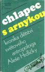 Chlapec s arnykou