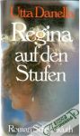 Regina auf den Stufen